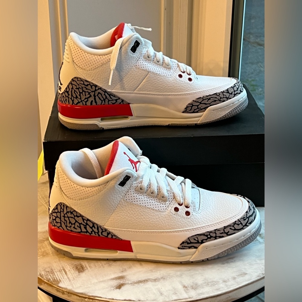 Nike Air Jordan 3 Retro Red Hall of Fame Size 6y 7.5w Basketball School Sneakers